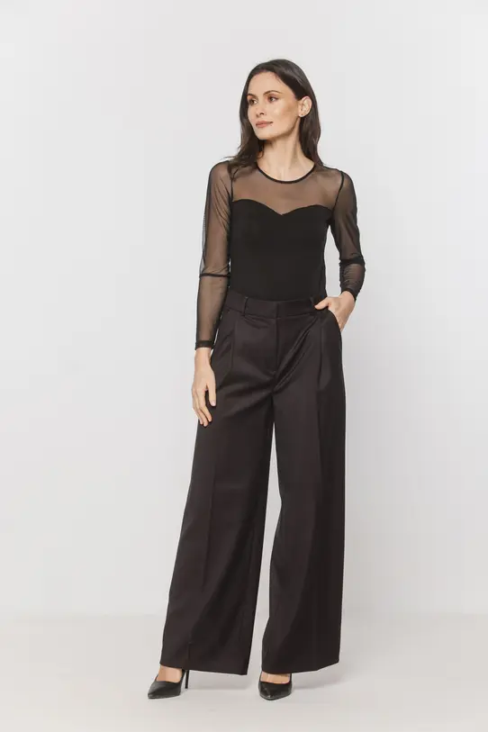 Czarna bluzka z transparentnej siateczki i dzianiny